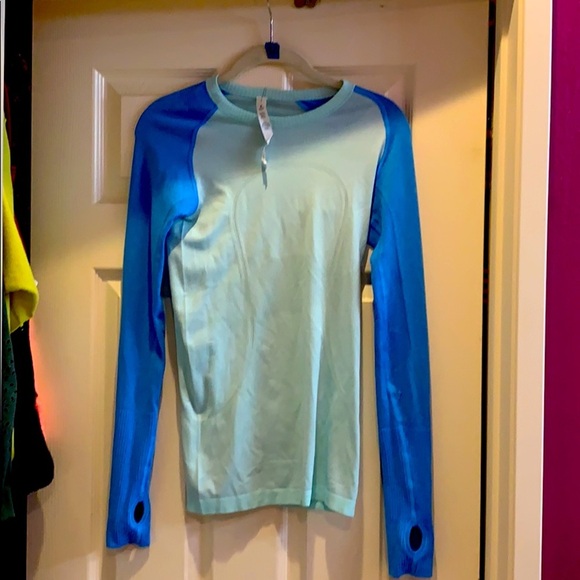 lululemon athletica Tops - Lululemon long sleeve tech baseball workout top​